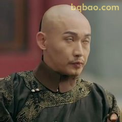 傅恒皱眉凝视表情