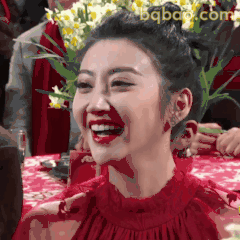 景甜笑眼弯弯超开心