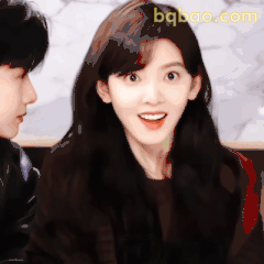 章若楠睁大眼睛惊讶